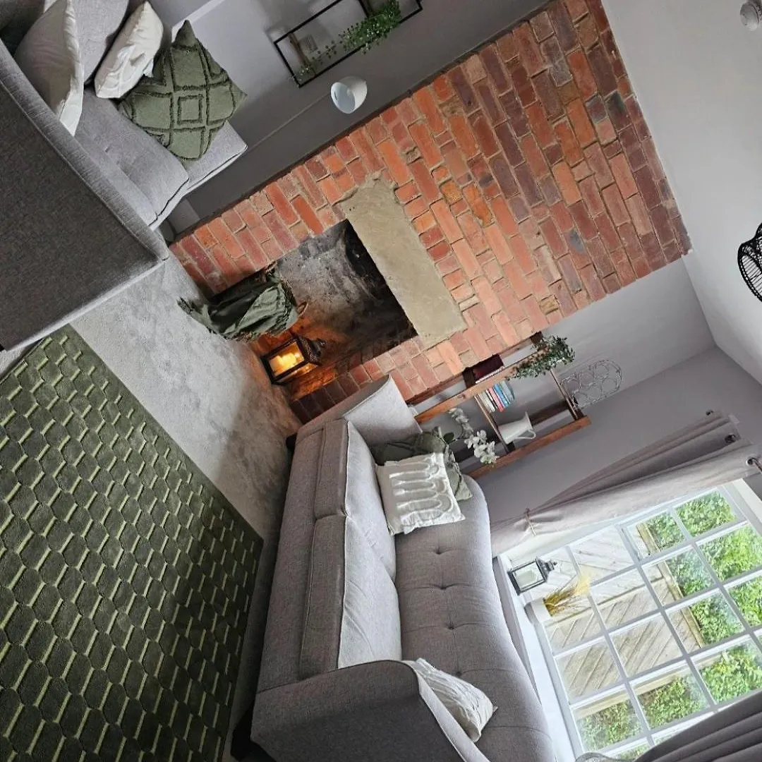 The Sweetbriar Cottage 3 Bedroom House In Leeds Лидс